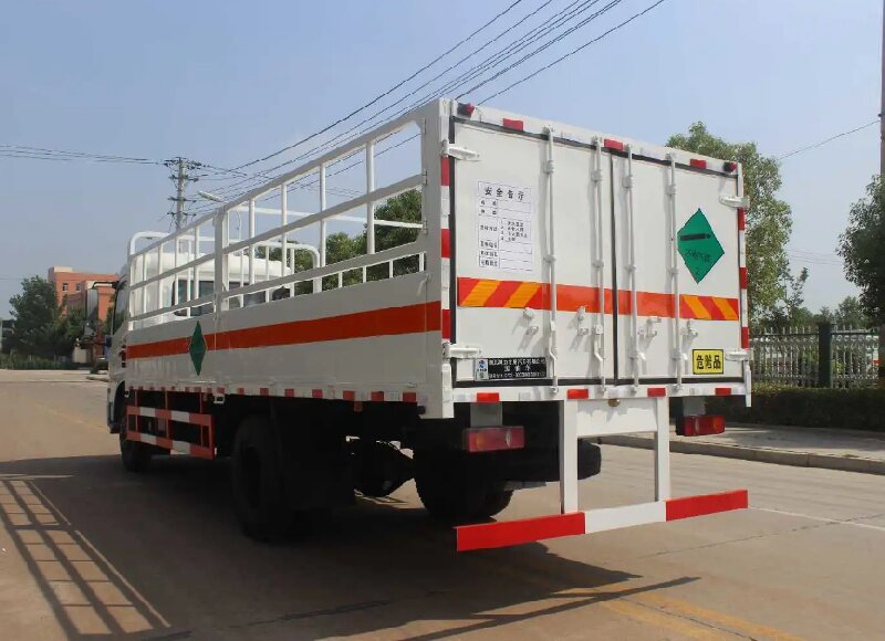 東莞到雷山縣貨運公司